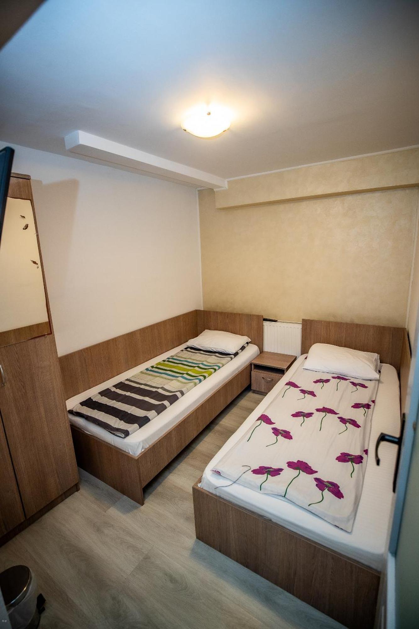 A Pousada Nelana Cluj-Napoca Exterior foto