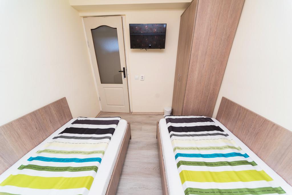 A Pousada Nelana Cluj-Napoca Exterior foto