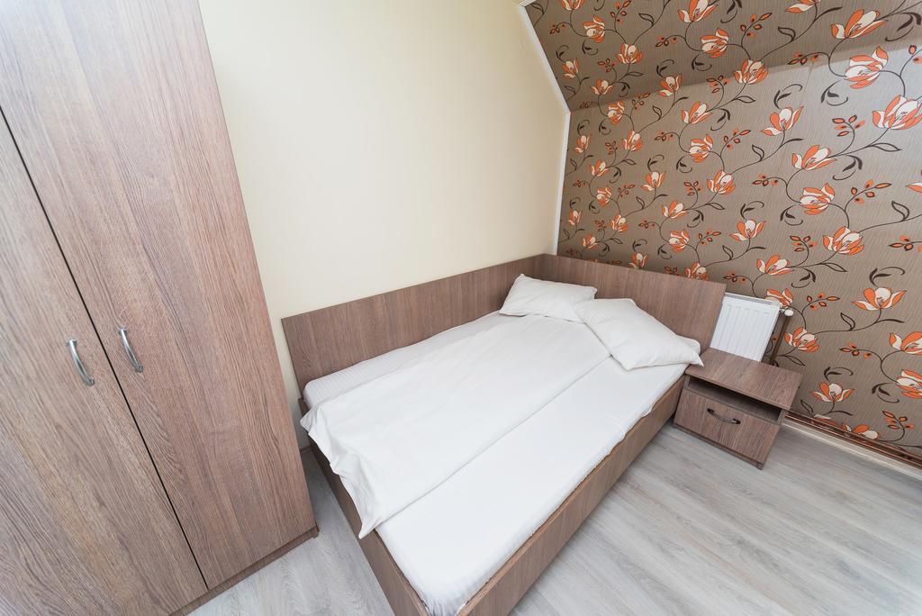A Pousada Nelana Cluj-Napoca Exterior foto